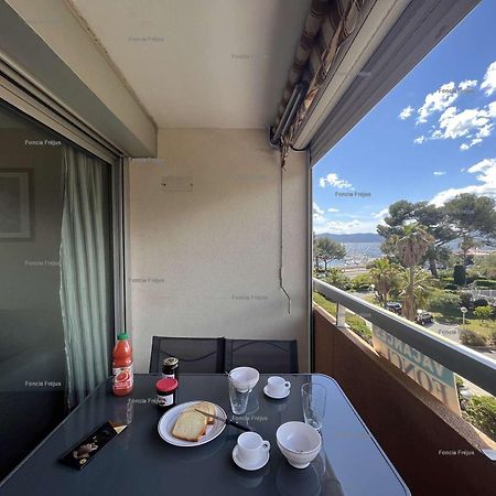 Studio Cabine A St-Raphael Avec Terrasse Et Parking, A 100M De La Plage - Fr-1-226A-23 Сен-Рафаэль Экстерьер фото