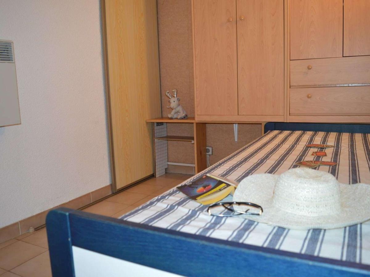 Studio Cabine A St-Raphael Avec Terrasse Et Parking, A 100M De La Plage - Fr-1-226A-23 Сен-Рафаэль Экстерьер фото