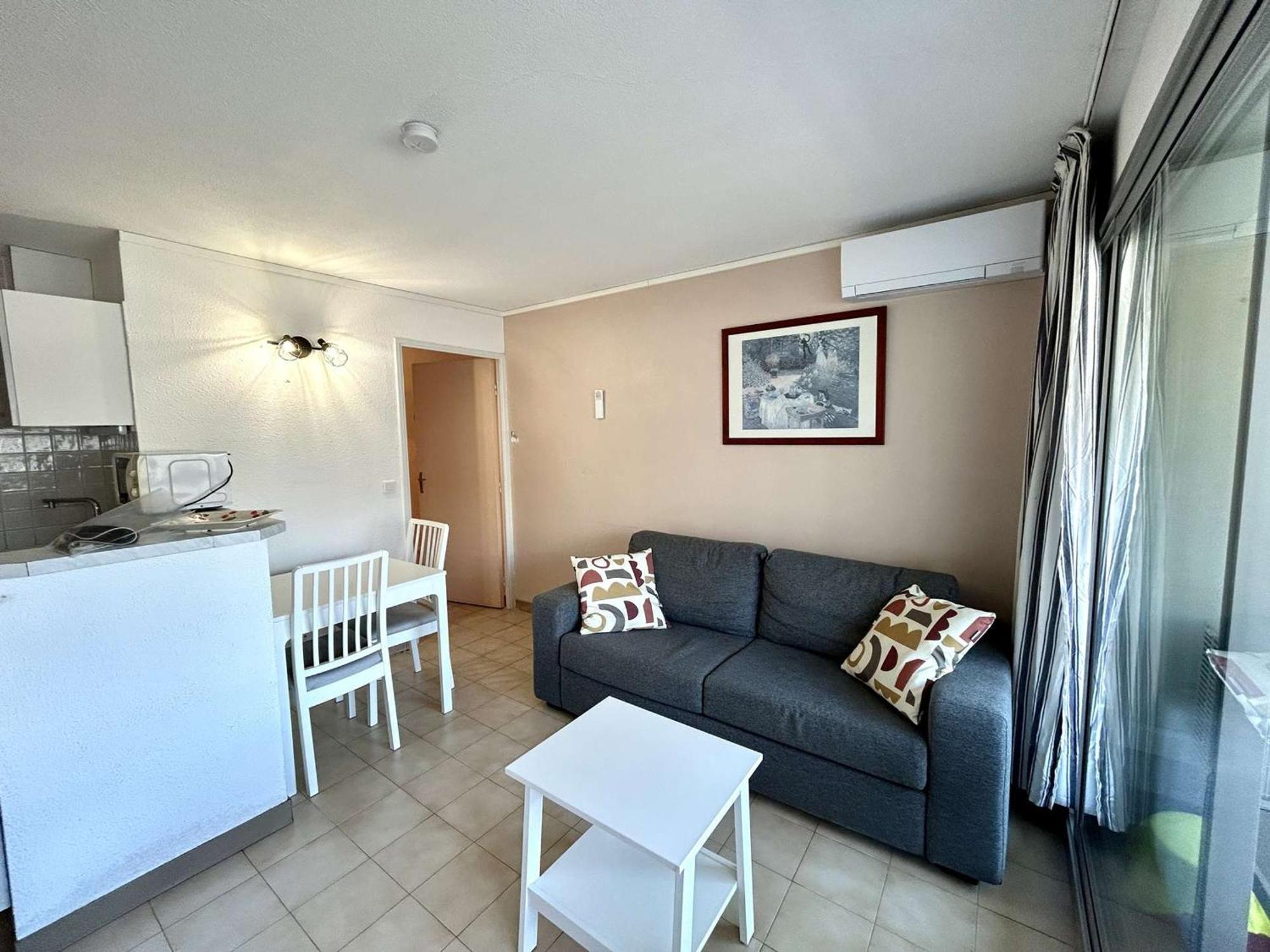 Studio Cabine A St-Raphael Avec Terrasse Et Parking, A 100M De La Plage - Fr-1-226A-23 Сен-Рафаэль Экстерьер фото